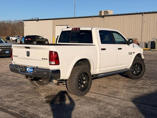 2018 RAM 1500 SLT