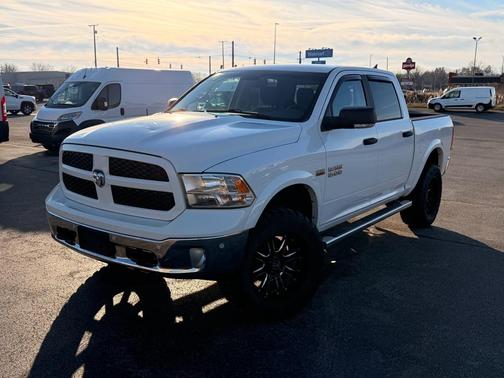 2018 RAM 1500 SLT