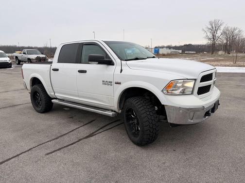 2018 RAM 1500 SLT