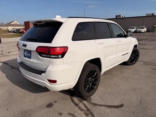 2021 Jeep Grand Cherokee Laredo X