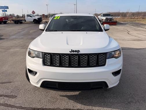 2021 Jeep Grand Cherokee Laredo X