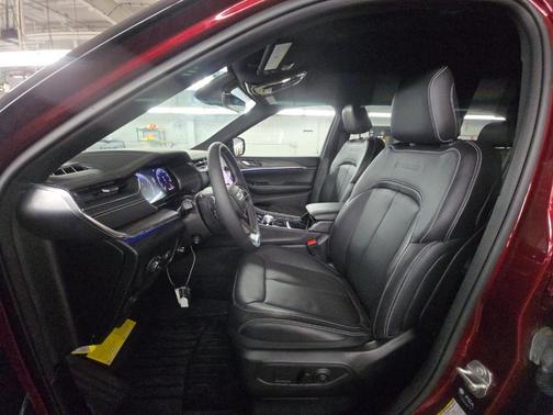 2024 Jeep Grand Cherokee Overland