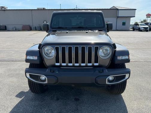 Granite Crystal Clearcoat Metallic 2019 Jeep Wrangler Unlimited Sahara