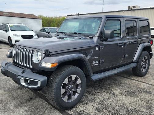 Granite Crystal Clearcoat Metallic 2019 Jeep Wrangler Unlimited Sahara