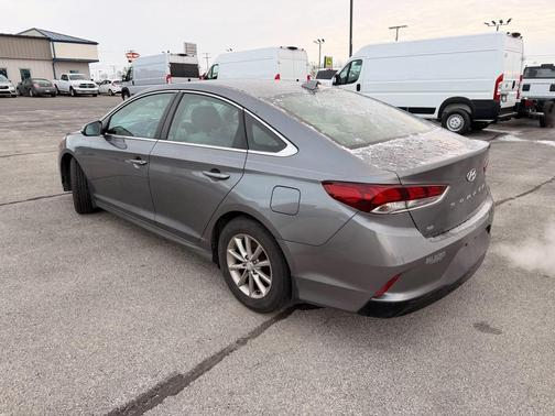 2018 Hyundai SONATA SE
