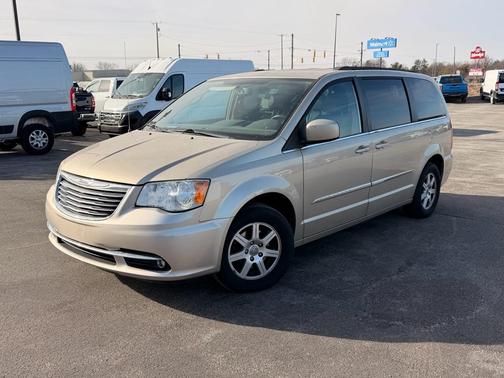 2012 Chrysler Town & Country Touring
