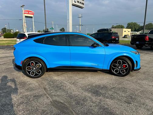 2021 Ford Mustang Mach-E GT