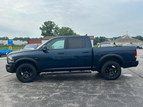 Patriot Blue Pearl 2022 RAM 1500 Classic SLT