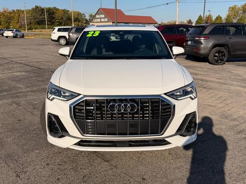 2023 Audi Q3 45 S line Premium