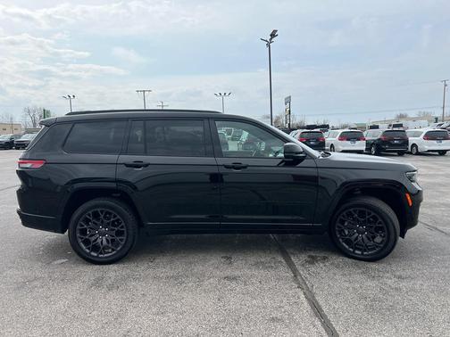 Diamond Black 2024 Jeep Grand Cherokee L Summit