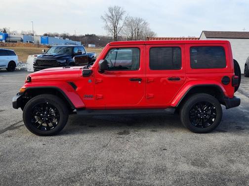2025 Jeep Wrangler 4xe Sahara