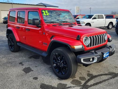 2025 Jeep Wrangler 4xe Sahara