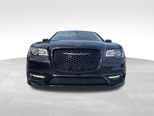2022 Chrysler 300 Touring