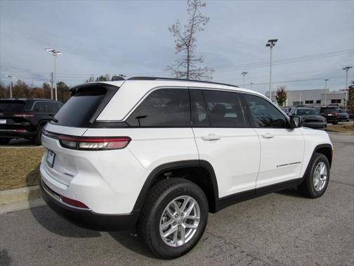 2023 Jeep Grand Cherokee Laredo