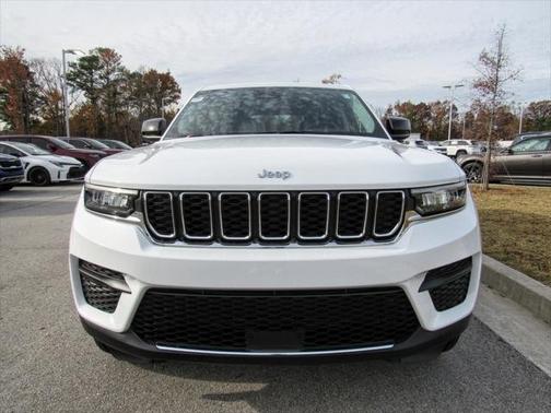 2023 Jeep Grand Cherokee Laredo