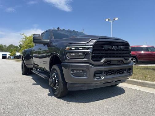 2025 RAM 3500 Laramie Crew Cab 4x4 8' Box