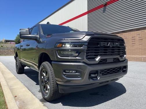 2025 RAM 2500 Big Horn Crew Cab 4x4 6'4' Box