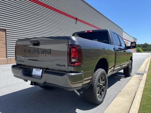 2025 RAM 2500 Big Horn Crew Cab 4x4 6'4' Box