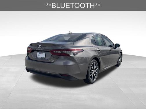 2024 Toyota Camry Hybrid XLE