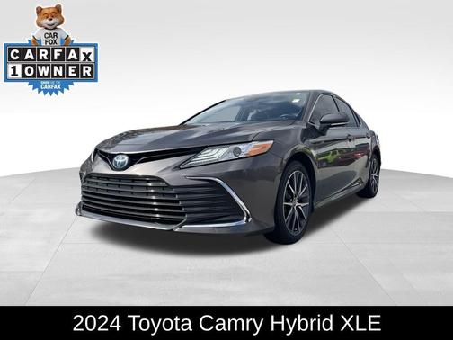 2024 Toyota Camry Hybrid XLE