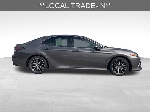 2024 Toyota Camry Hybrid XLE