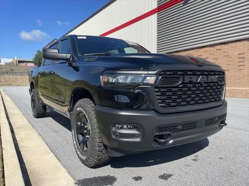 2025 RAM 1500 Warlock Crew Cab 4x4 5'7' Box