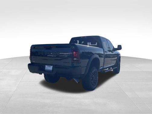 2026 RAM 2500 Tradesman Crew Cab 4x4 6'4' Box