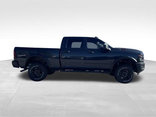 2026 RAM 2500 Tradesman Crew Cab 4x4 6'4' Box
