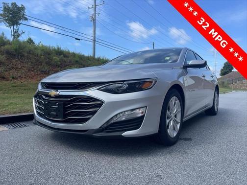 2022 Chevrolet Malibu FWD LT