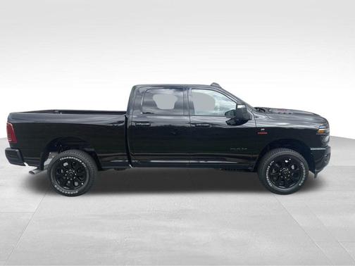 2025 RAM 2500 Laramie Crew Cab 4x4 6'4' Box