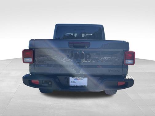 2026 Jeep Gladiator Sahara 4x4