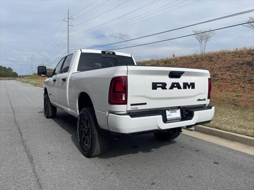 2025 RAM 2500 Big Horn Crew Cab 4x4 6'4' Box