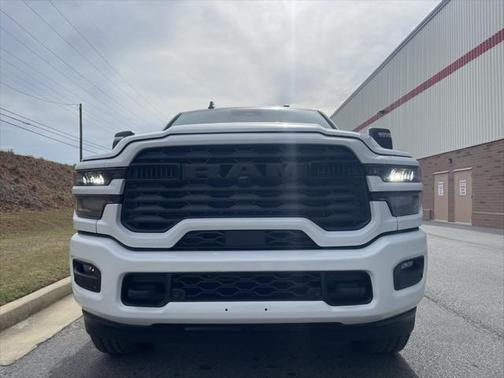 2025 RAM 2500 Big Horn Crew Cab 4x4 6'4' Box