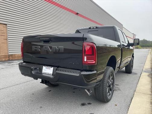 2025 RAM 2500 Big Horn Crew Cab 4x4 6'4' Box