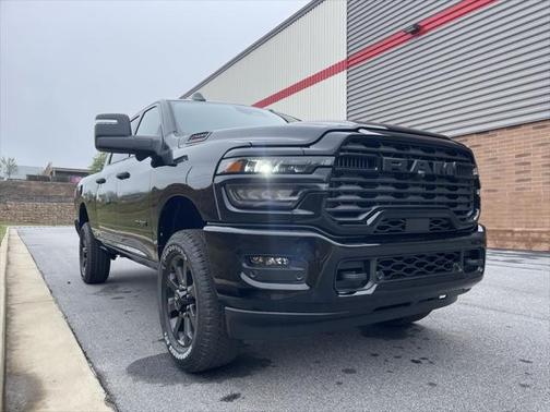2025 RAM 2500 Big Horn Crew Cab 4x4 6'4' Box
