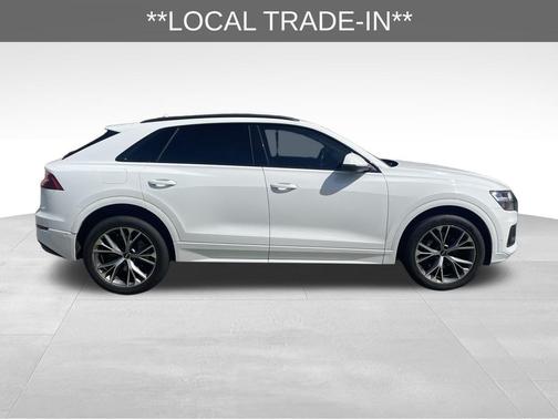 2021 Audi Q8 55 Premium