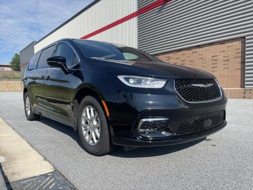 2025 Chrysler Pacifica L