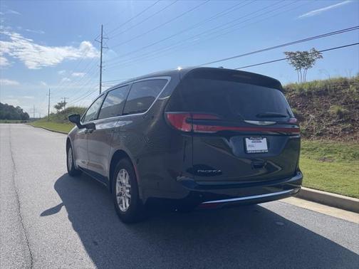 2025 Chrysler Pacifica L