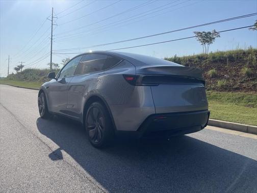 2026 Tesla Model Y Long Range Dual Motor All-Wheel Drive