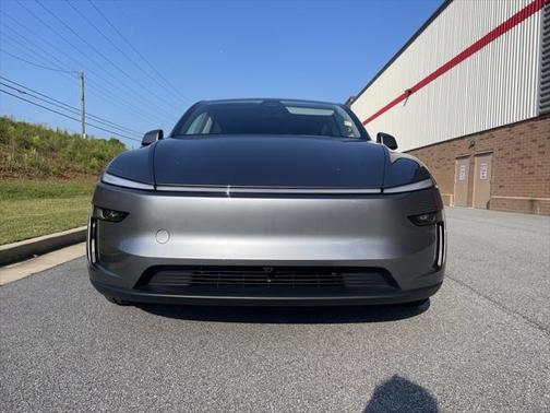 2026 Tesla Model Y Long Range Dual Motor All-Wheel Drive