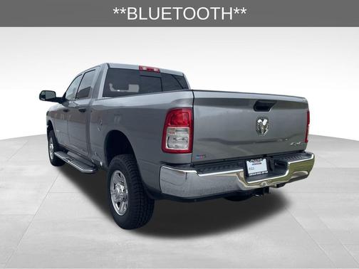 2022 RAM 2500 Tradesman Crew Cab 4x4 6'4' Box
