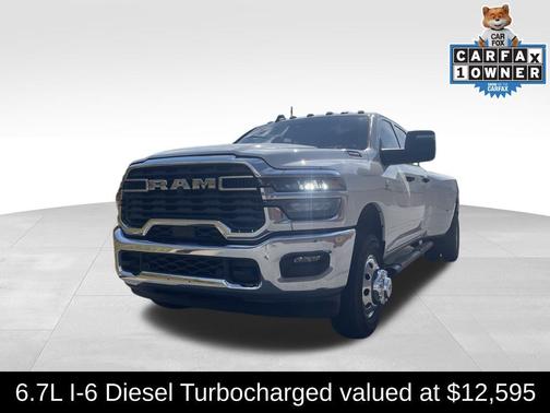 2025 RAM 3500 Tradesman Crew Cab 4x4 8' Box