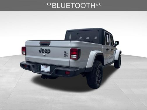 2022 Jeep Gladiator Willys 4x4