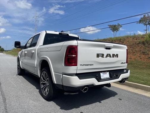 2025 RAM 1500 ST
