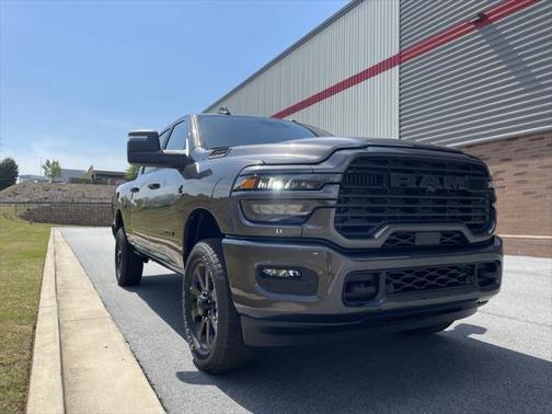 2025 RAM 2500 Big Horn Crew Cab 4x4 6'4' Box