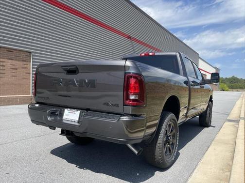 2025 RAM 2500 Big Horn Crew Cab 4x4 6'4' Box
