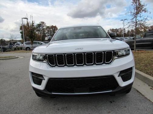 2023 Jeep Grand Cherokee Laredo