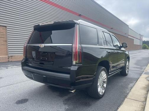 2019 Cadillac Escalade Platinum