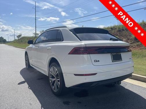 2021 Audi Q8 55 Premium