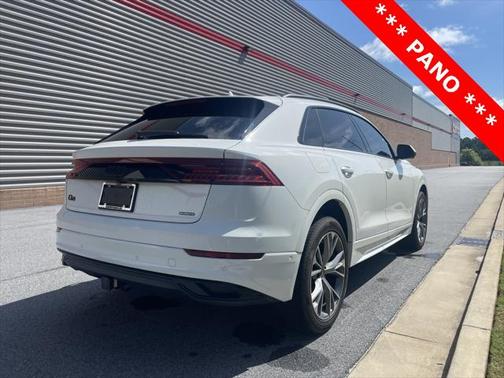 2021 Audi Q8 55 Premium